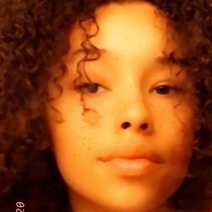 Meet your Posher, Kamia